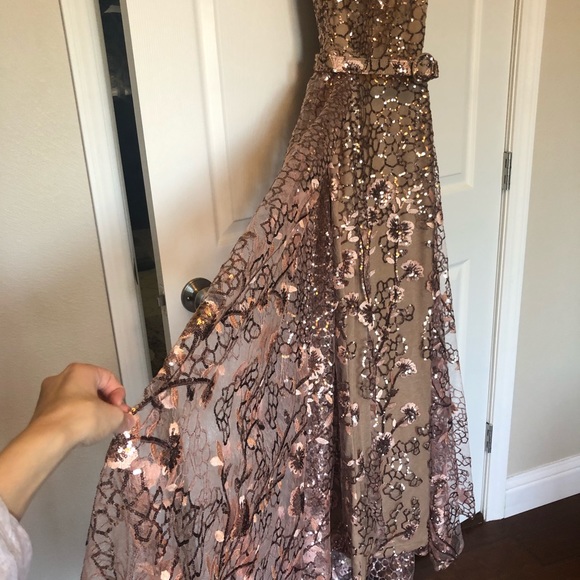 Haute Couture Fouad Sarkis Gown - Picture 8 of 8